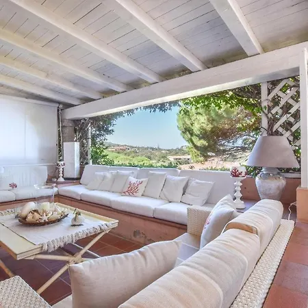 Stunning In With Kitchen Feriehus